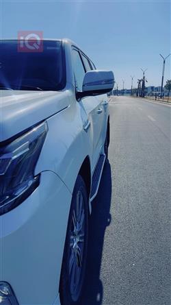 لێکزس LX